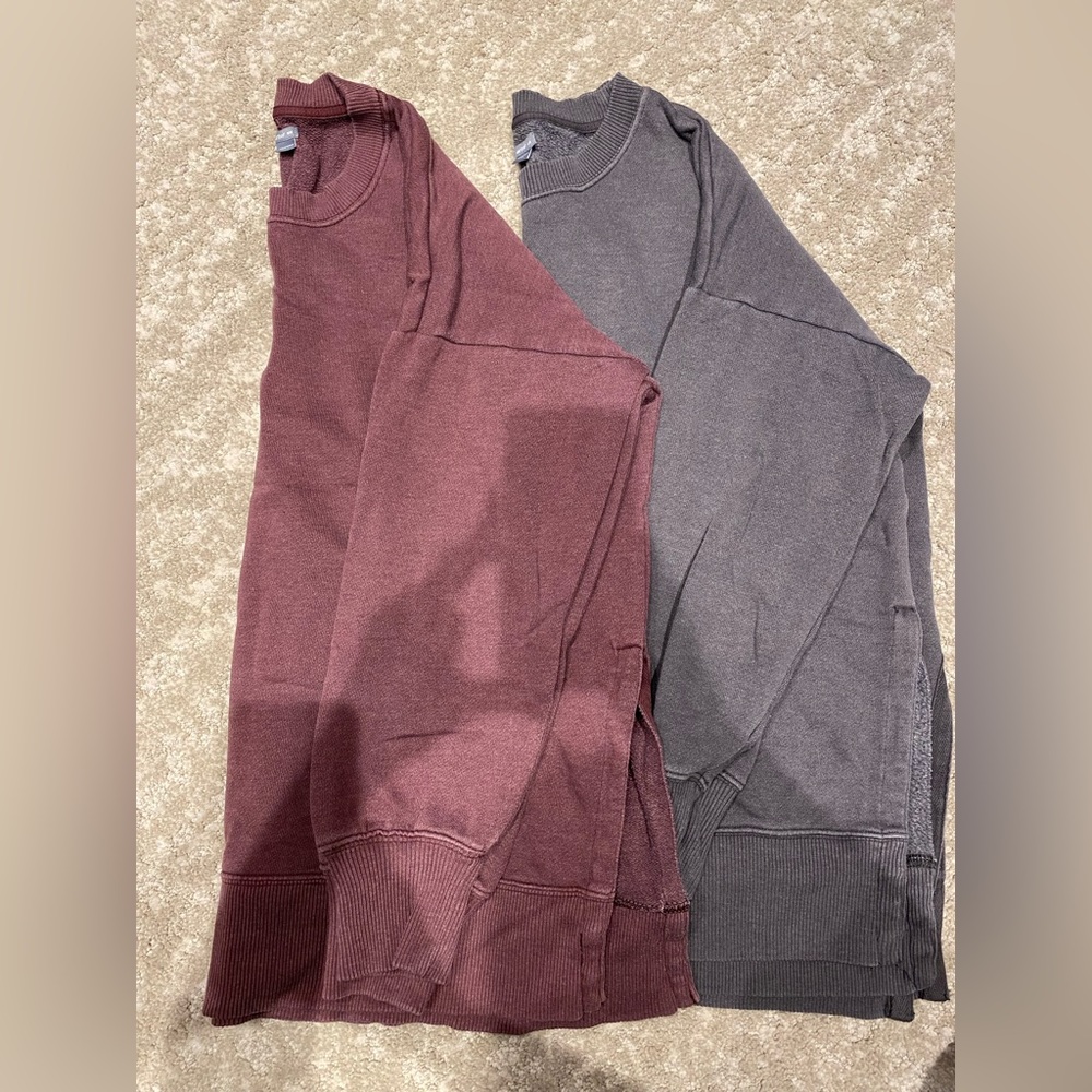 Aerie oversized sweaters with slit on sides. Size medium.